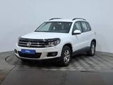 Volkswagen Tiguan 2015 года за 4 880 000 тг. в Астана