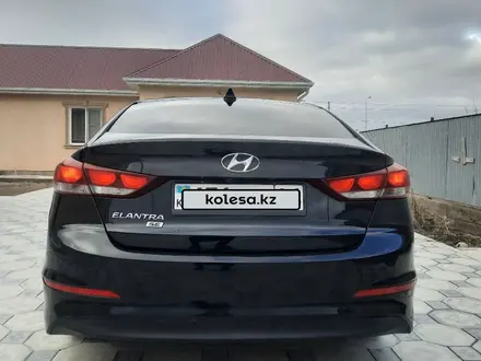 Hyundai Elantra 2019 года за 7 800 000 тг. в Атырау – фото 4