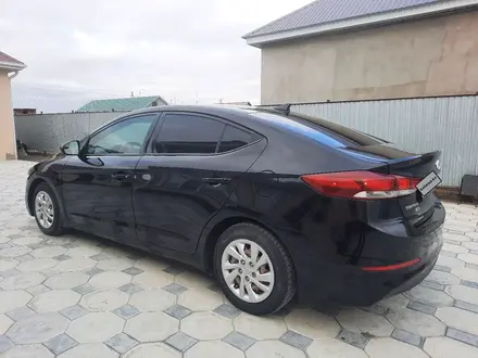 Hyundai Elantra 2019 года за 7 800 000 тг. в Атырау – фото 6