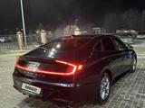 Hyundai Sonata 2020 года за 9 000 000 тг. в Уральск – фото 4