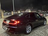 Hyundai Sonata 2020 года за 9 000 000 тг. в Уральск – фото 3