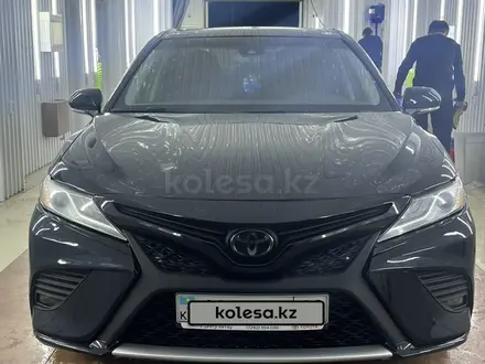 Toyota Camry 2019 года за 13 000 000 тг. в Актау – фото 8