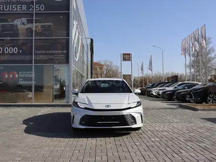 Toyota Camry Luxe 2026 года за 24 190 000 тг. в Петропавловск – фото 8