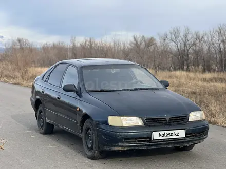 Toyota Carina E 1994 года за 1 200 000 тг. в Усть-Каменогорск