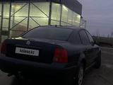 Volkswagen Passat 1998 года за 1 800 000 тг. в Уральск – фото 2