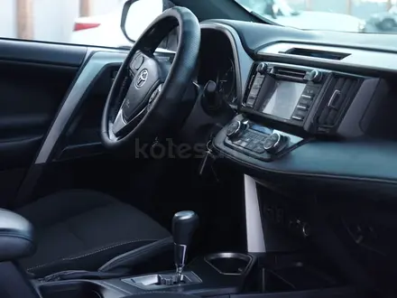 Toyota RAV4 2017 года за 10 600 000 тг. в Караганда – фото 11