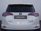 Toyota RAV4 2017 года за 10 600 000 тг. в Караганда – фото 2