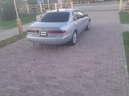 Toyota Camry 1998 года за 3 400 000 тг. в Тараз – фото 3
