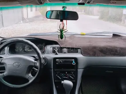 Toyota Camry 1998 года за 3 400 000 тг. в Тараз – фото 7