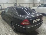 Mercedes-Benz C 180 2000 года за 2 650 000 тг. в Рудный – фото 3