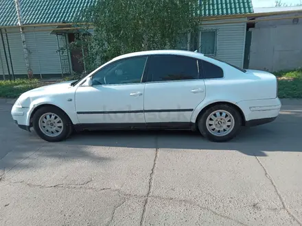 Volkswagen Passat 2003 года за 2 000 000 тг. в Уральск – фото 9