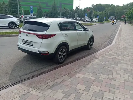 Kia Sportage 2019 года за 9 800 000 тг. в Алматы – фото 2