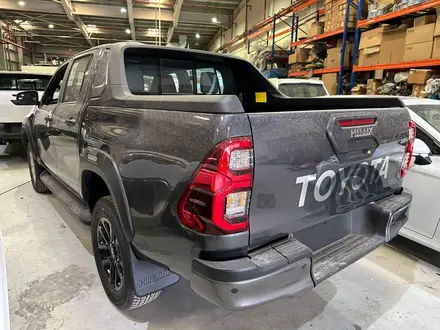 Toyota Hilux 2023 года за 24 200 000 тг. в Актау – фото 3