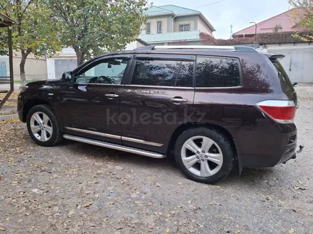 Toyota Highlander 2011 года за 13 000 000 тг. в Шымкент – фото 2