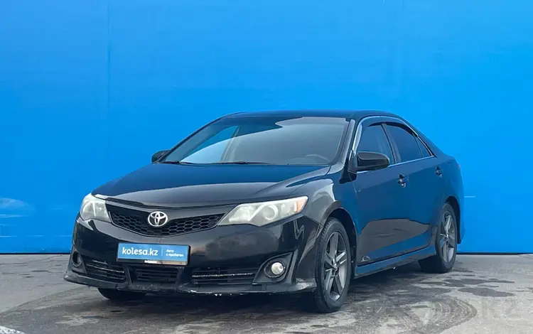 Toyota Camry 2014 годаүшін8 750 000 тг. в Алматы