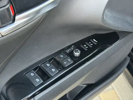 Toyota Camry 2019 года за 13 300 000 тг. в Усть-Каменогорск – фото 21