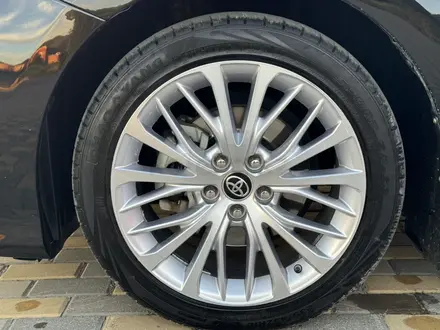 Toyota Camry 2019 года за 13 300 000 тг. в Усть-Каменогорск – фото 40