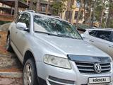 Volkswagen Touareg 2003 годаүшін4 300 000 тг. в Рудный – фото 3