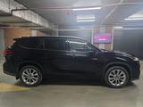 Toyota Highlander 2023 года за 26 700 000 тг. в Караганда – фото 5