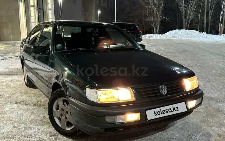 Volkswagen Passat 1996 годаfor2 100 000 тг. в Караганда