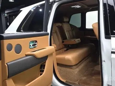 Rolls-Royce Cullinan 2023 года за 167 000 000 тг. в Алматы – фото 15
