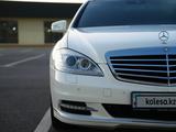 Mercedes-Benz S 500 2012 года за 12 500 000 тг. в Астана – фото 3