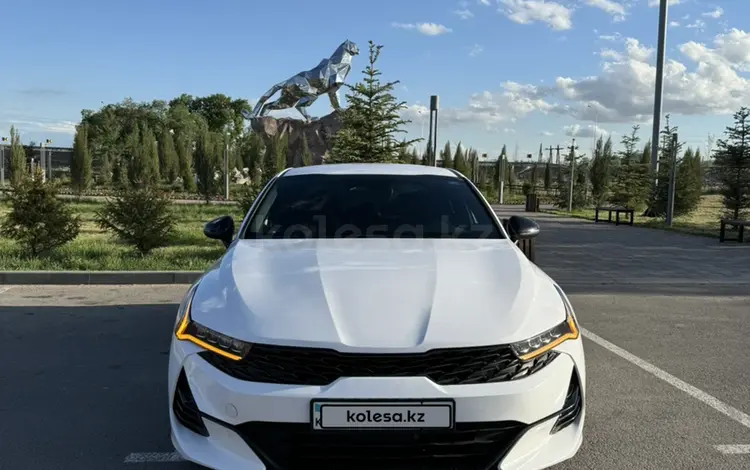 Kia K5 2021 года за 11 200 000 тг. в Алматы