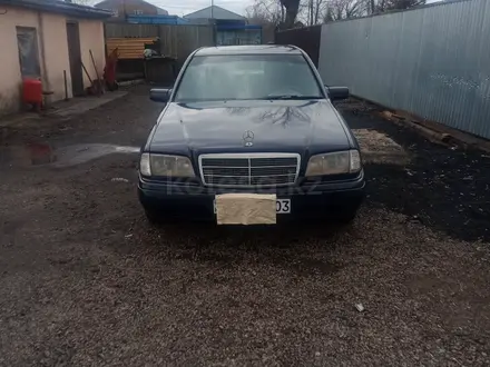 Mercedes-Benz C 180 1998 года за 2 400 000 тг. в Щучинск – фото 3