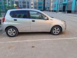 Chevrolet Aveo 2009 года за 2 800 000 тг. в Актау – фото 2