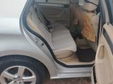 Volkswagen Bora 2005 года за 500 000 тг. в Семей – фото 2