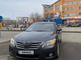 Toyota Camry 2011 года за 6 300 000 тг. в Актобе – фото 3