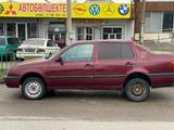 Volkswagen Vento 1993 годаfor650 000 тг. в Шымкент – фото 4