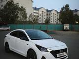 Hyundai Accent 2021 года за 6 750 000 тг. в Актобе