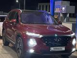 Hyundai Santa Fe 2019 года за 15 100 000 тг. в Астана