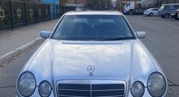 Mercedes-Benz E 240 1998 годаүшін2 700 000 тг. в Астана