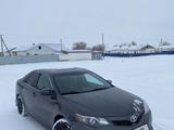 Toyota Camry 2013 года за 5 000 000 тг. в Актобе – фото 2