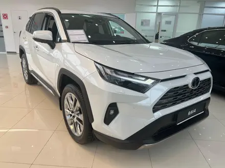 Toyota RAV4 2023 годаүшін21 950 000 тг. в Петропавловск – фото 3