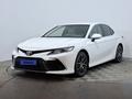 Toyota Camry 2022 года за 11 550 000 тг. в Астана