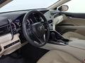 Toyota Camry 2022 года за 11 550 000 тг. в Астана – фото 12