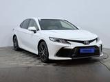 Toyota Camry 2022 годаүшін11 550 000 тг. в Астана – фото 3