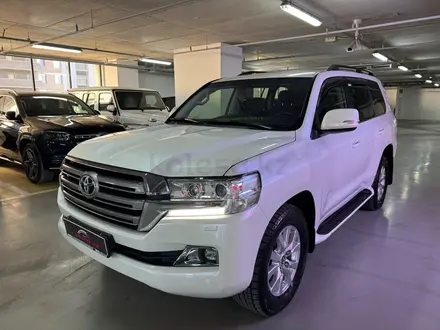 Toyota Land Cruiser 2018 года за 26 300 000 тг. в Астана – фото 2