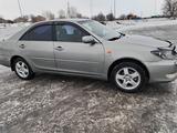 Toyota Camry 2005 годаүшін5 500 000 тг. в Актобе – фото 2