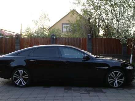 Jaguar XJ 2014 года за 13 000 000 тг. в Алматы – фото 8