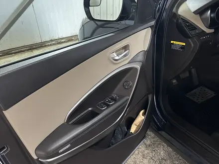 Hyundai Santa Fe 2017 года за 8 500 000 тг. в Астана – фото 17
