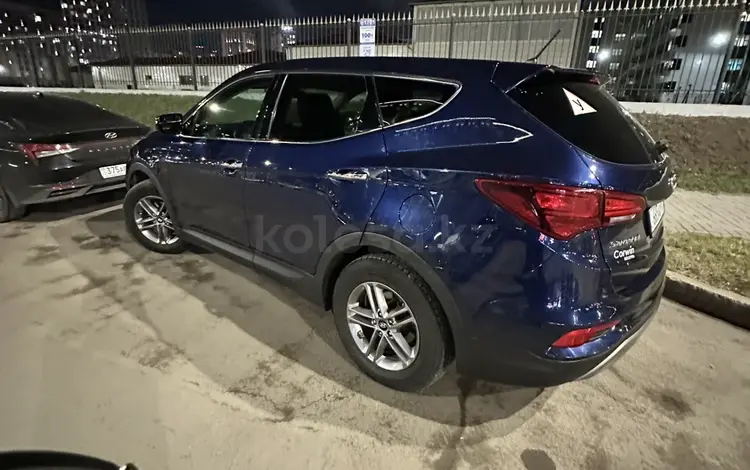 Hyundai Santa Fe 2017 года за 8 500 000 тг. в Астана