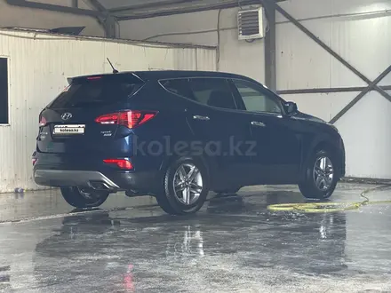 Hyundai Santa Fe 2017 года за 8 500 000 тг. в Астана – фото 5