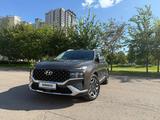 Hyundai Santa Fe 2022 года за 15 700 000 тг. в Астана