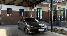 Toyota Camry 2023 года за 19 800 000 тг. в Тараз – фото 2