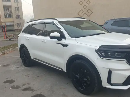 Kia Sorento 2022 года за 15 500 000 тг. в Петропавловск – фото 3