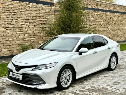 Toyota Camry 2020 года за 15 000 000 тг. в Шымкент – фото 3